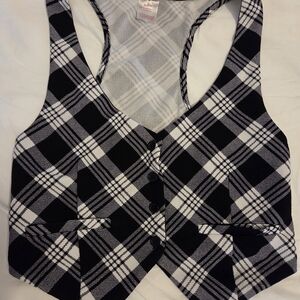 No Boundaries Black and White Plaid Vest